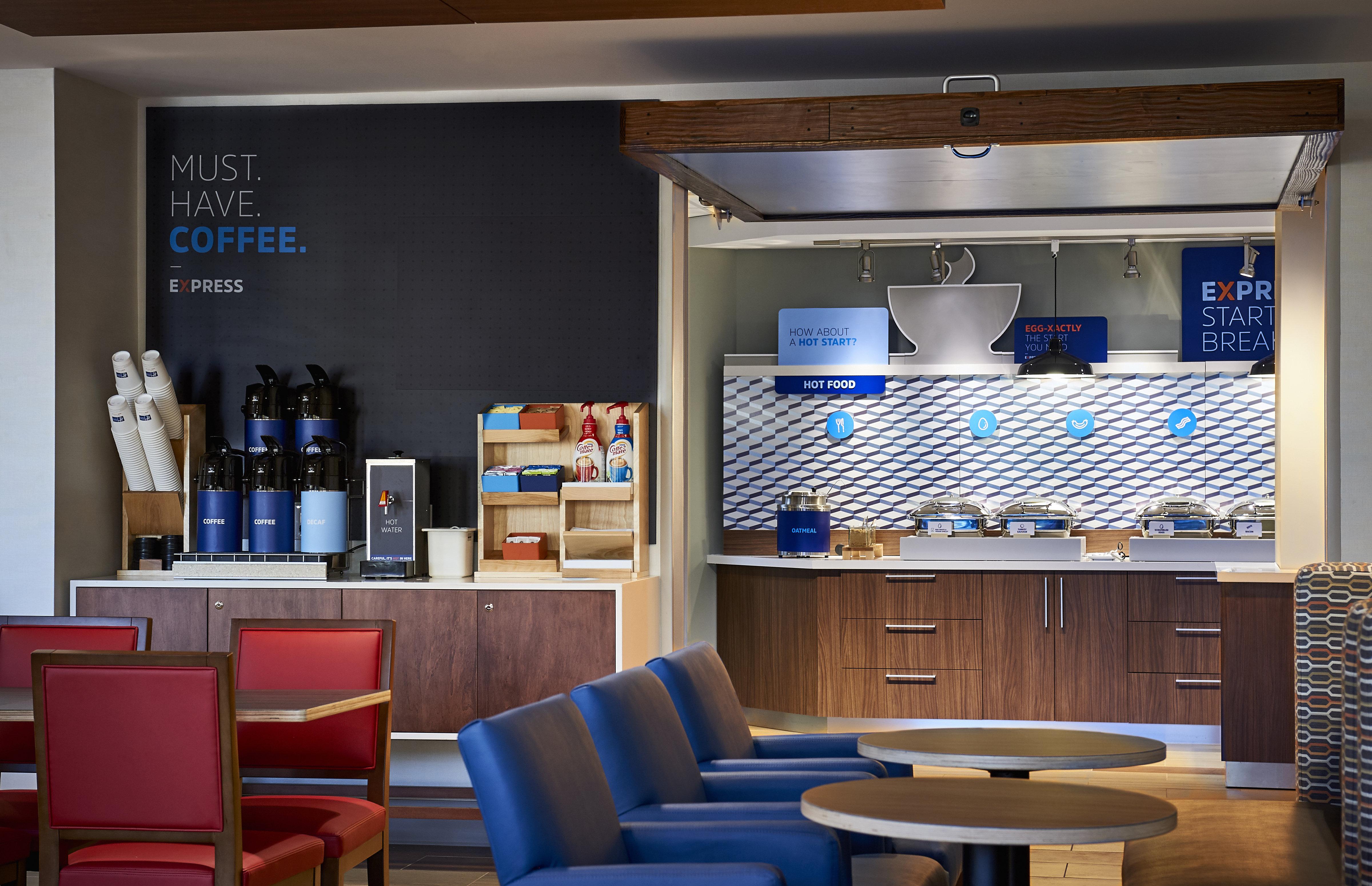 Holiday Inn Express Winnipeg Airport - Polo Park By Ihg Eksteriør bilde