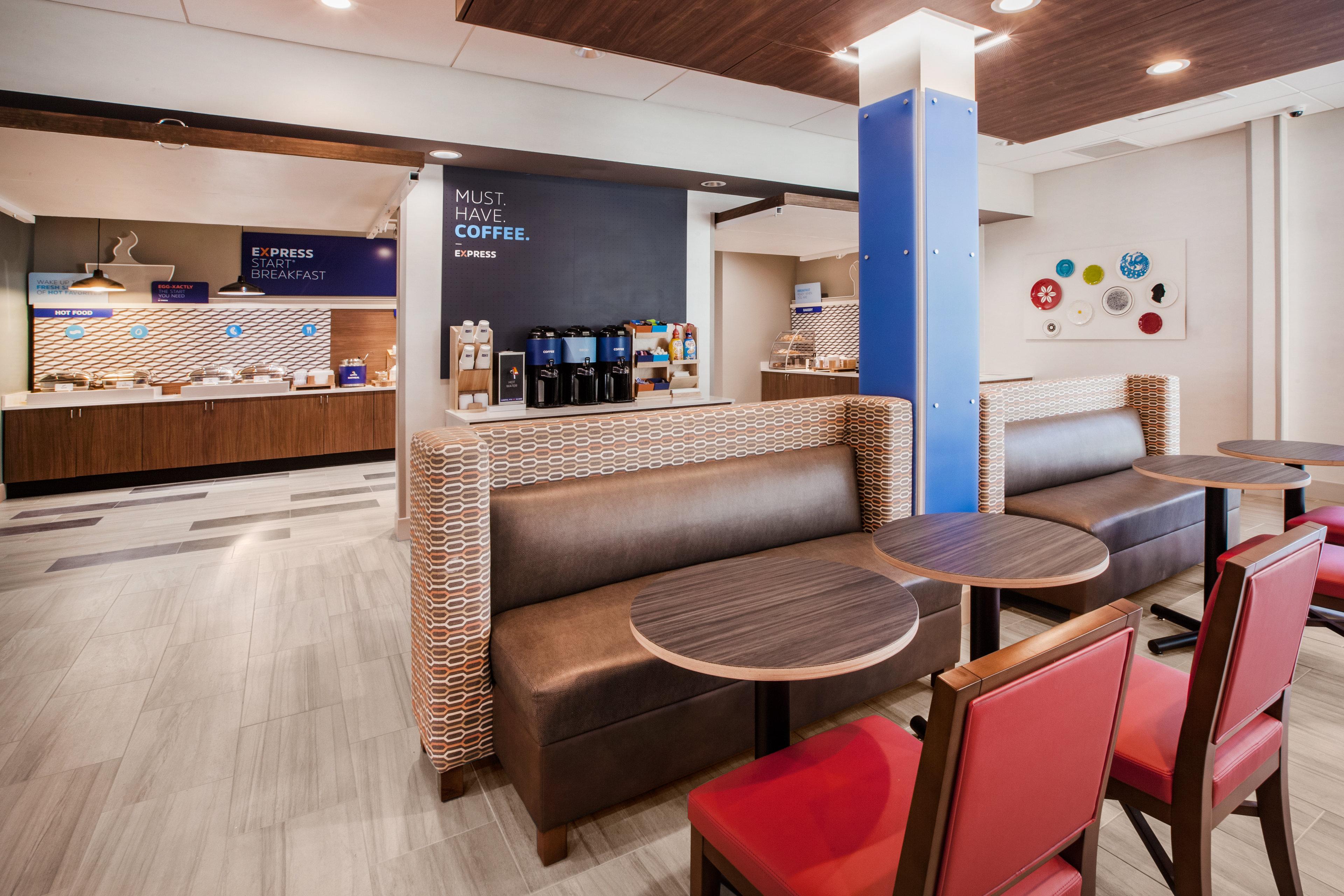 Holiday Inn Express Winnipeg Airport - Polo Park By Ihg Eksteriør bilde