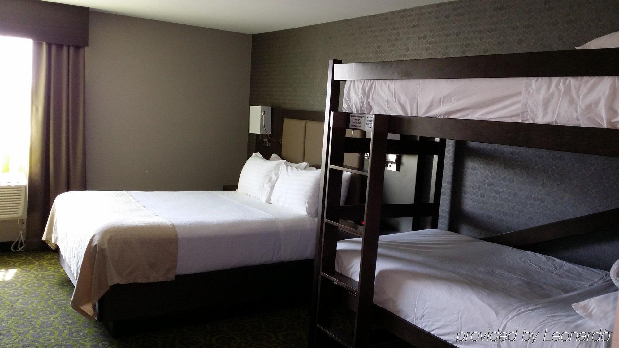 Holiday Inn Express Winnipeg Airport - Polo Park By Ihg Eksteriør bilde