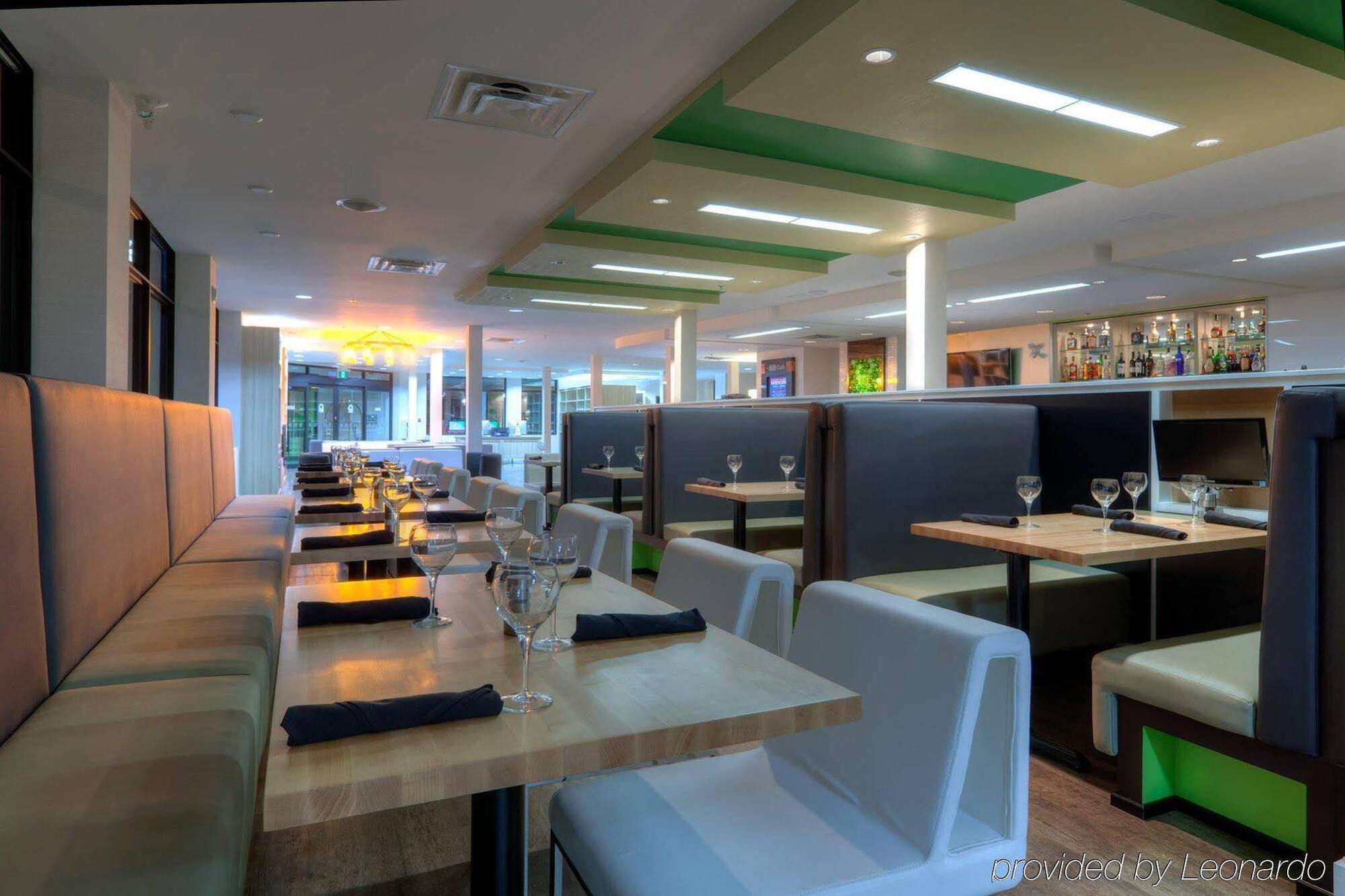 Holiday Inn Express Winnipeg Airport - Polo Park By Ihg Eksteriør bilde