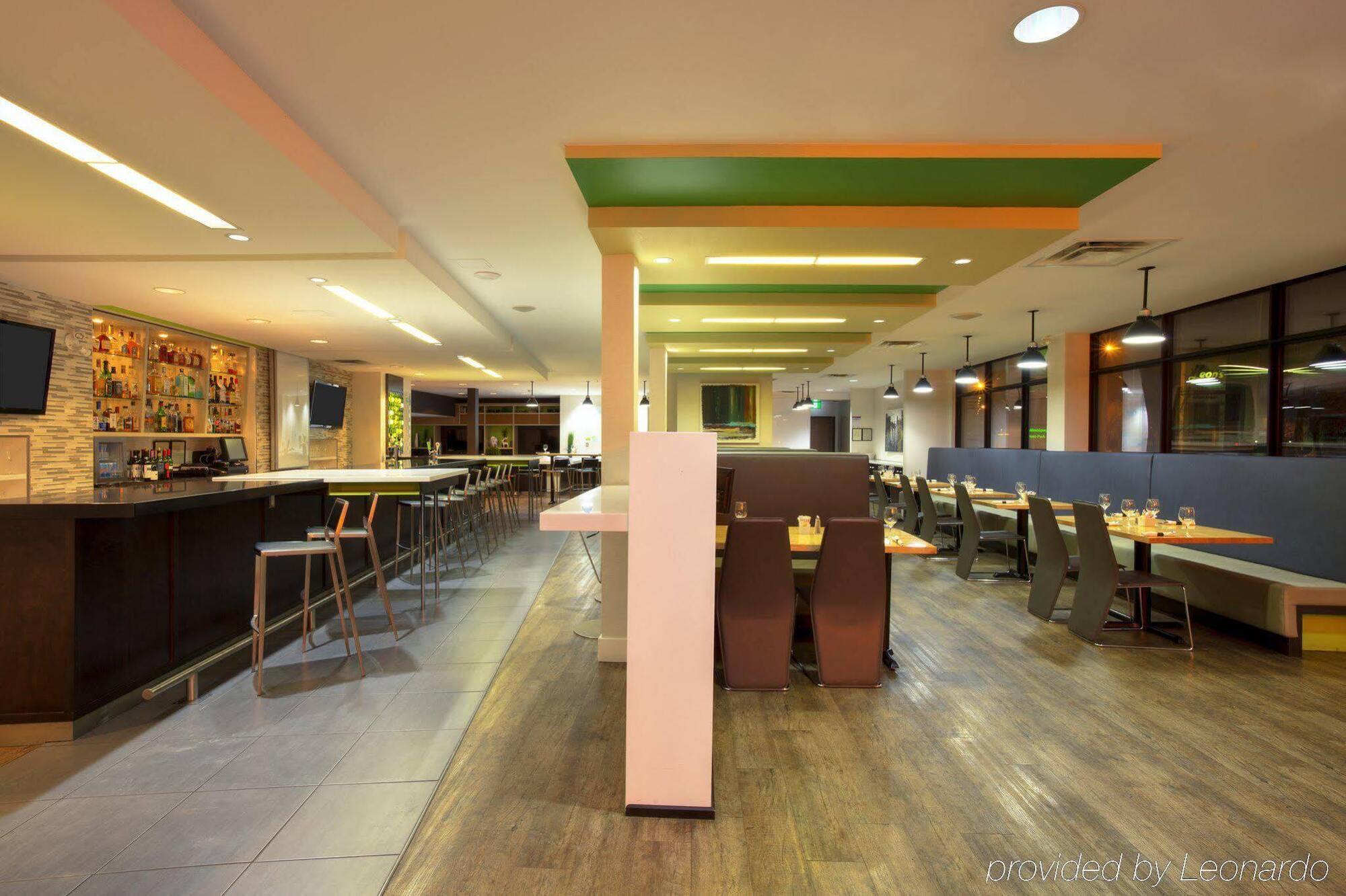 Holiday Inn Express Winnipeg Airport - Polo Park By Ihg Eksteriør bilde